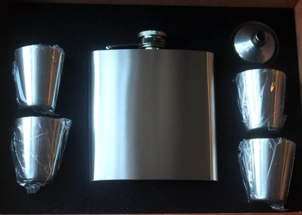 Travel Chess Set with personalised Hipflask and tumblers